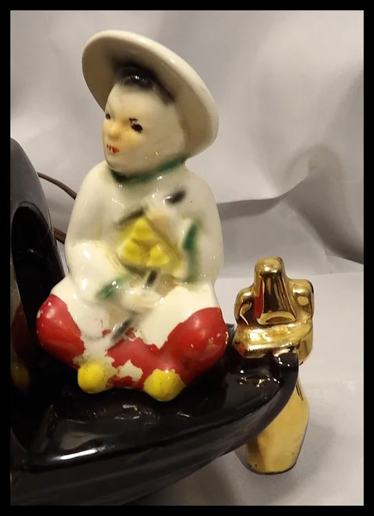 Vintage 1950's Fuhry and Sons Ceramic Oriental Junk Boat TV Lamp - 4