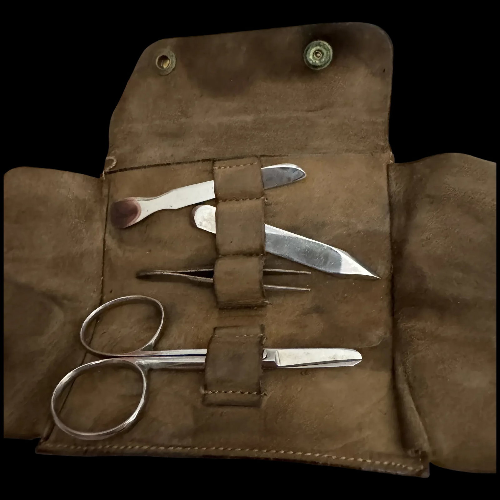 vintage travel grooming or manicure kit early 1900s Made in England (1 of 7)