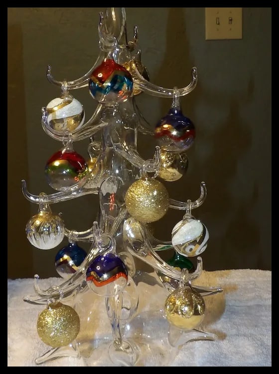 Vintage Soffieria Parise Vetro Hand Blown 20" Art Glass Christmas Tree includes Art Glass Ornaments - 9