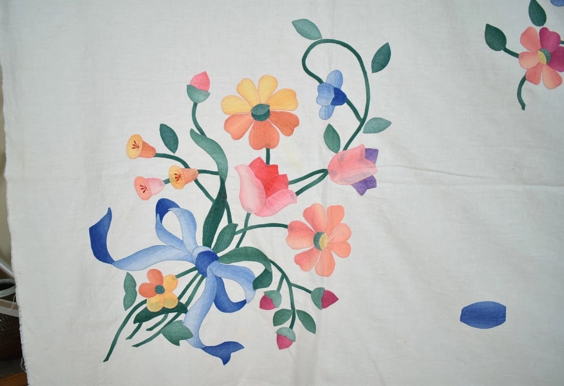 40's Floral Applique Quilt Top - 4