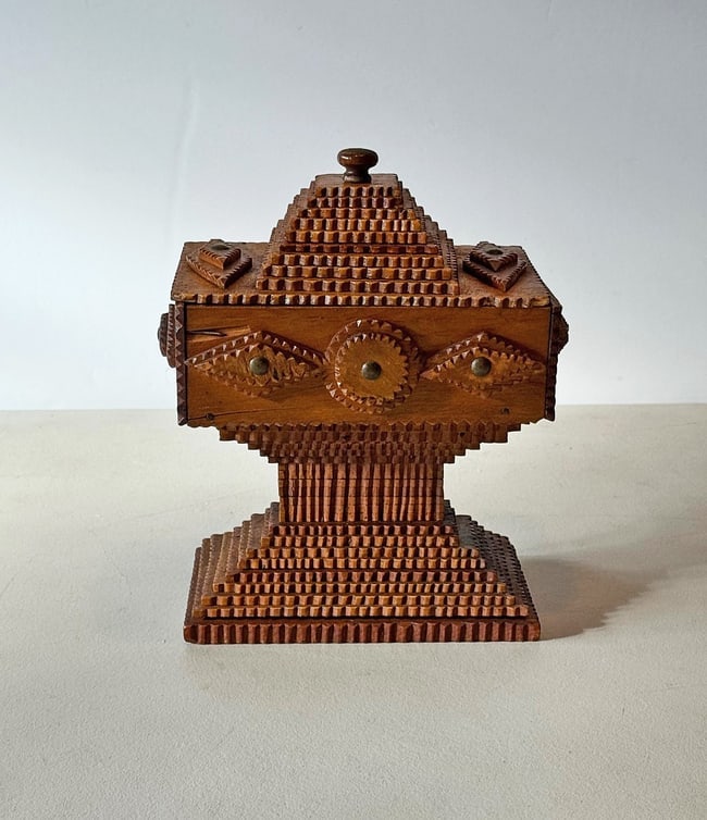 Intricate Deeply Layered Tramp Art Pedestal Box Cigar Box Construction Folk Art - 2 Intricate Deeply (1 of 6)