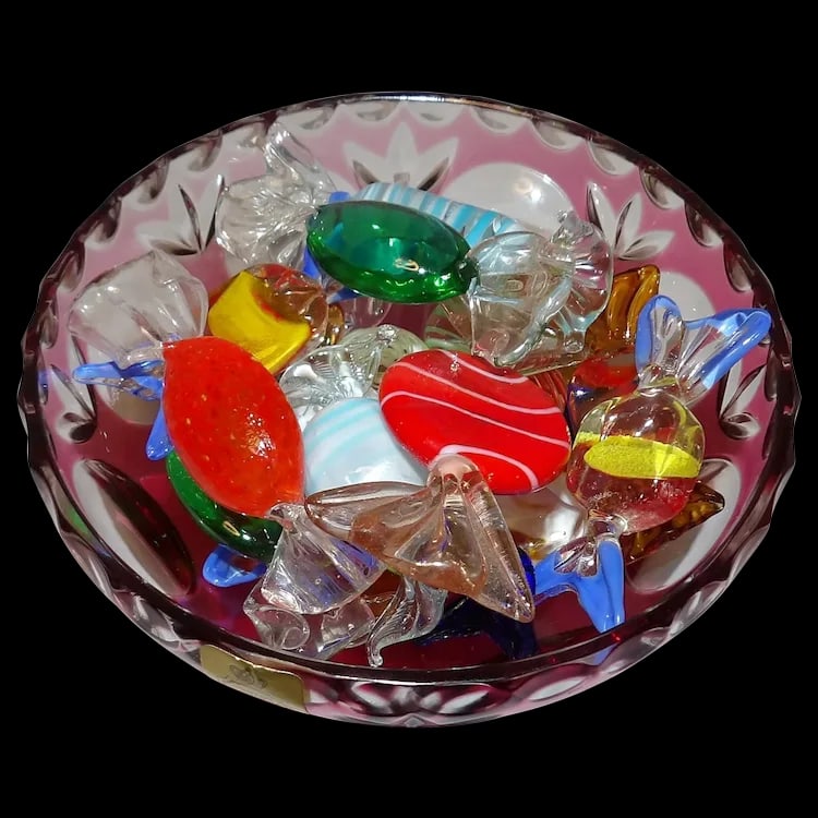 Bleikristall Cranberry Candy Bowl with Murano Glass Candies: This Bleikristall Cranberry Candy Bowl with Murano Glass Candies is in excellent condition. NO chips, stains, etc. on the bowl. The bowl still has it original foil sticker from W. Germany which