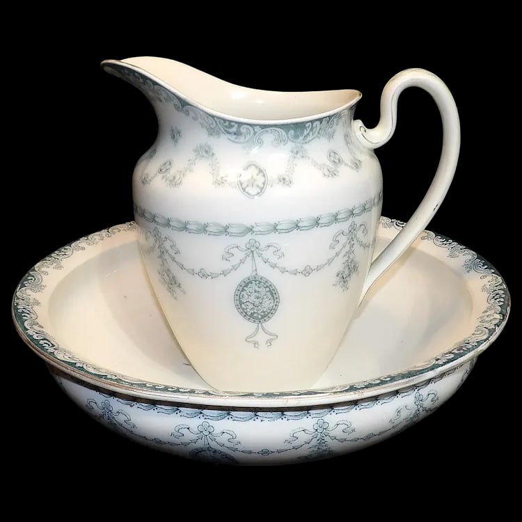 Antique John Maddock & Sons Royal Vitreous England Superior Wash Basin and Pitcher (1 of 11)