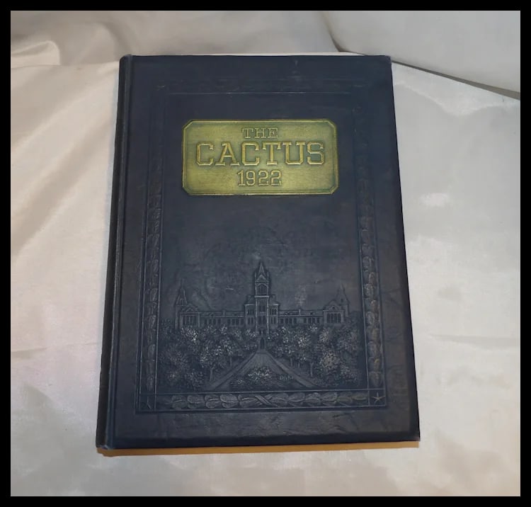 1922 Cactus University of Texas Annual - 2