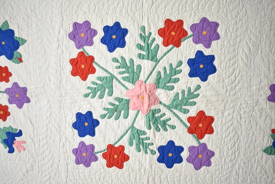 1930's Floral Bouquet Applique Quilt - 12