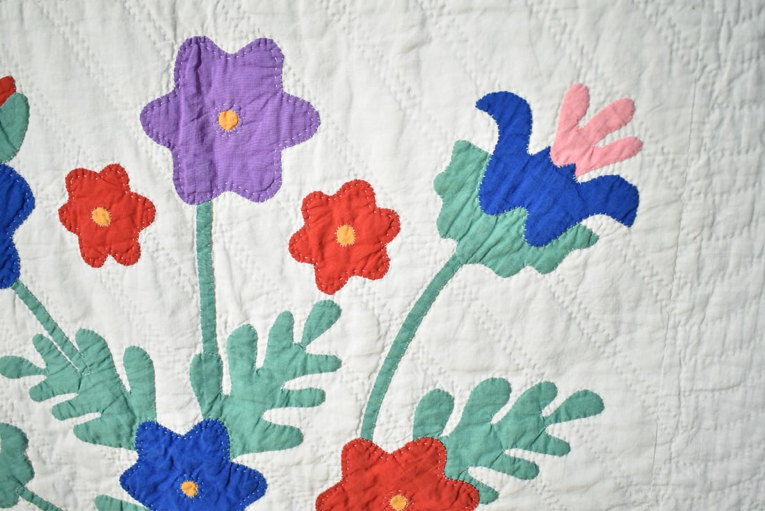 1930's Floral Bouquet Applique Quilt - 4