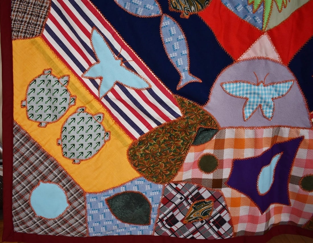 Folk Art Medallion Quilt, Signed & Dated - 3