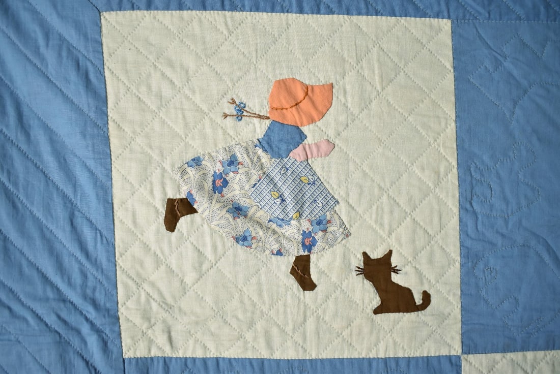 30's Child's Pictorial Crib Quilt, Animals - 2
