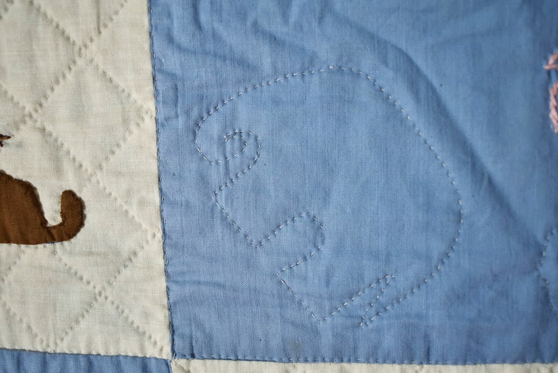 30's Child's Pictorial Crib Quilt, Animals - 6