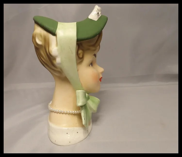 Brinns TV 726 7 1/4" Lady Head Vase Green Hat and Bow- "Pearl Necklace" - 3