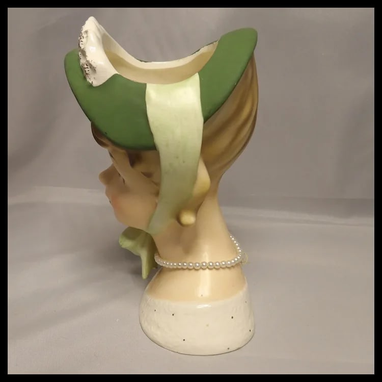 Brinns TV 726 7 1/4" Lady Head Vase Green Hat and Bow- "Pearl Necklace" - 5