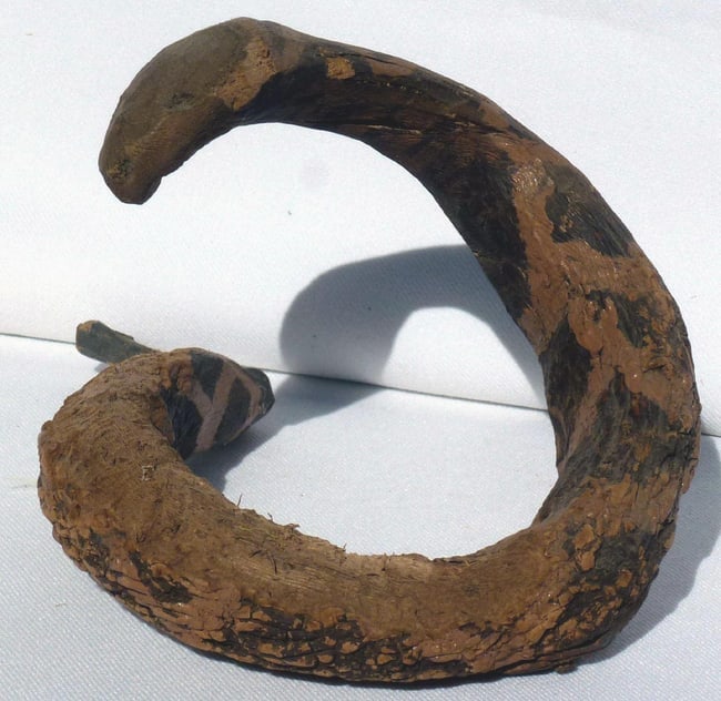 A carved and painted folk art snake - 5