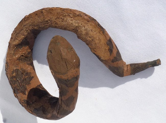 A carved and painted folk art snake - 8