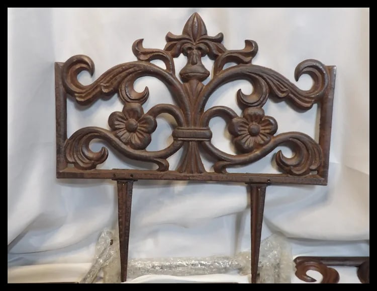 Cast Iron Garden Fence with Spikes by Relax Days - 3
