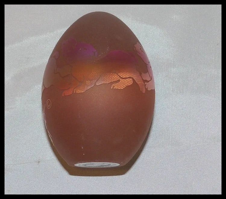 Arthur Court Pink Iridescent Easter Egg Paperweight - 2