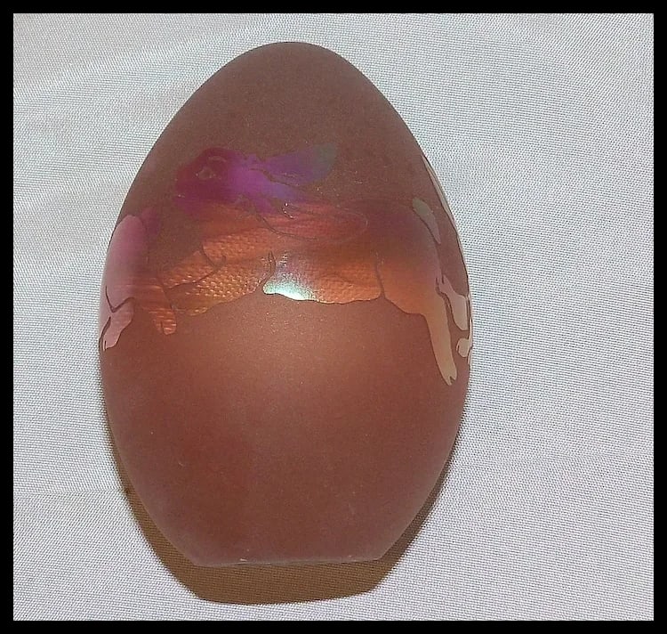 Arthur Court Pink Iridescent Easter Egg Paperweight - 3