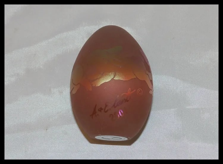 Arthur Court Pink Iridescent Easter Egg Paperweight - 5