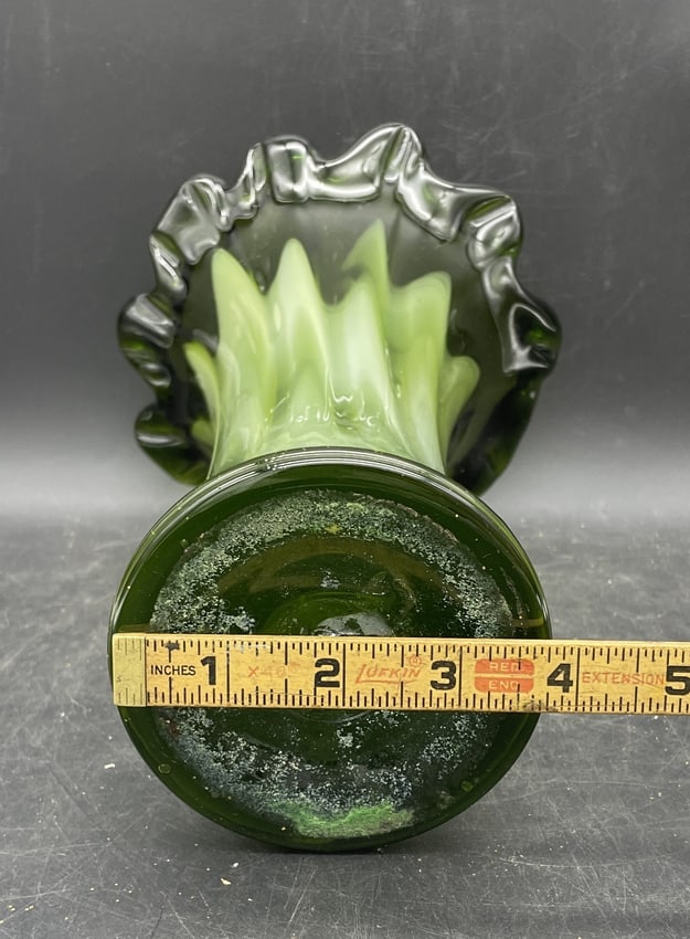 Large Green Swung Glass Art Glsss Vase 11" - 6