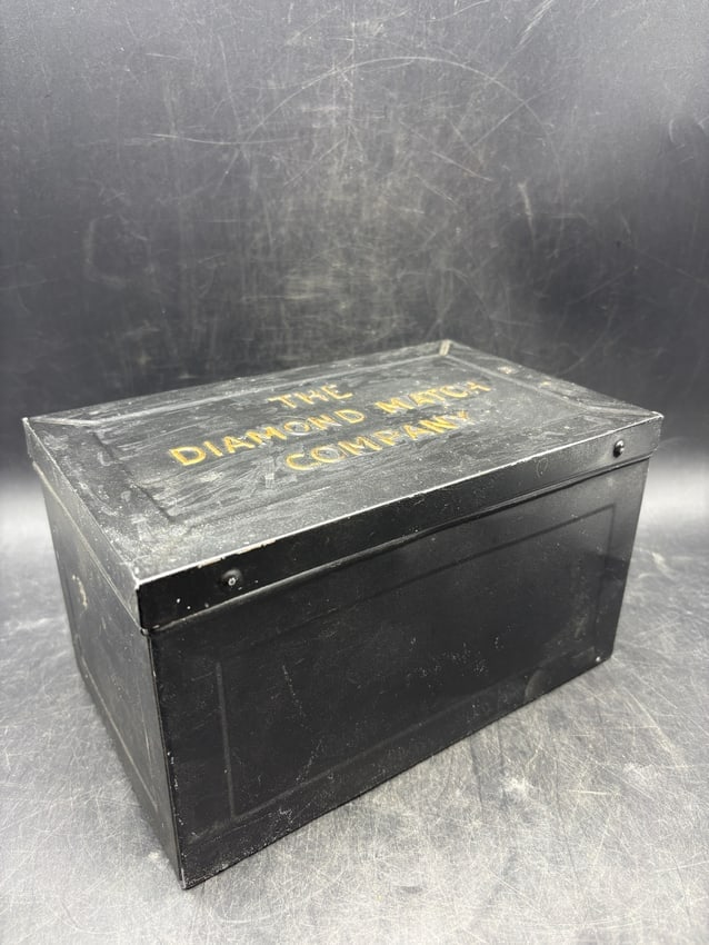 Antique THE DIAMOND MATCH COMPANY Tin Metal Hinged Box - 2