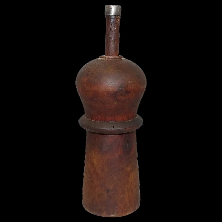 Vintage Wood Spice Grinde (1 of 7)