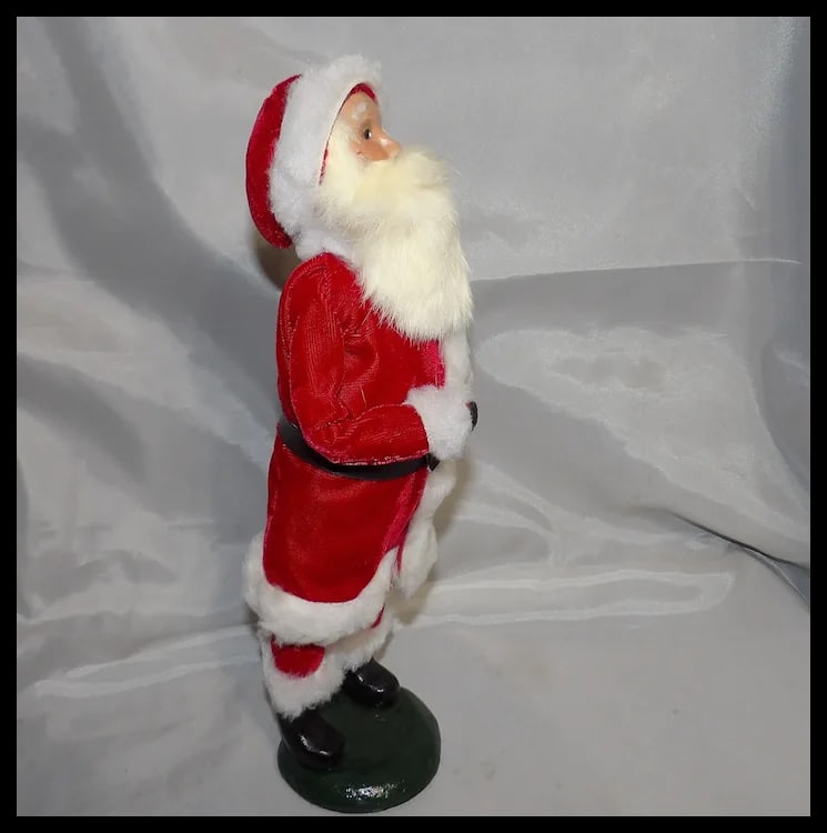 Byers' Choice 13" The Santa Caroler 1987 - 3