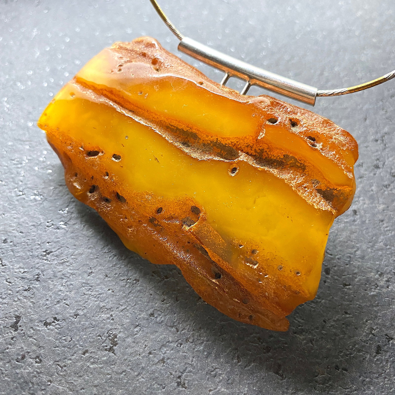Stunning Vintage Amber Pendant with chain, shaped like a Square - 7