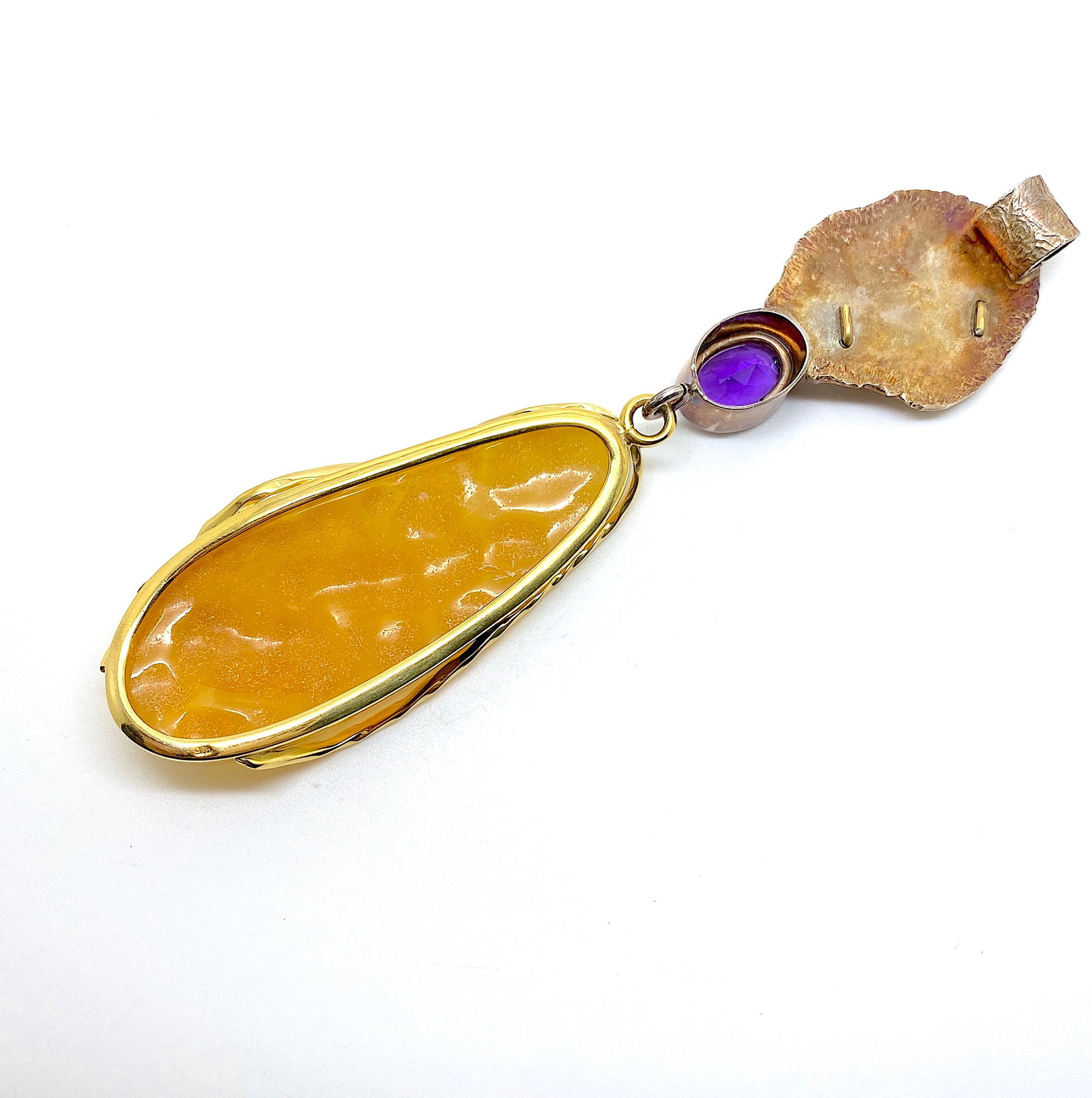 Impressive Vintage Amber Pendant shaped like a Drop - 7