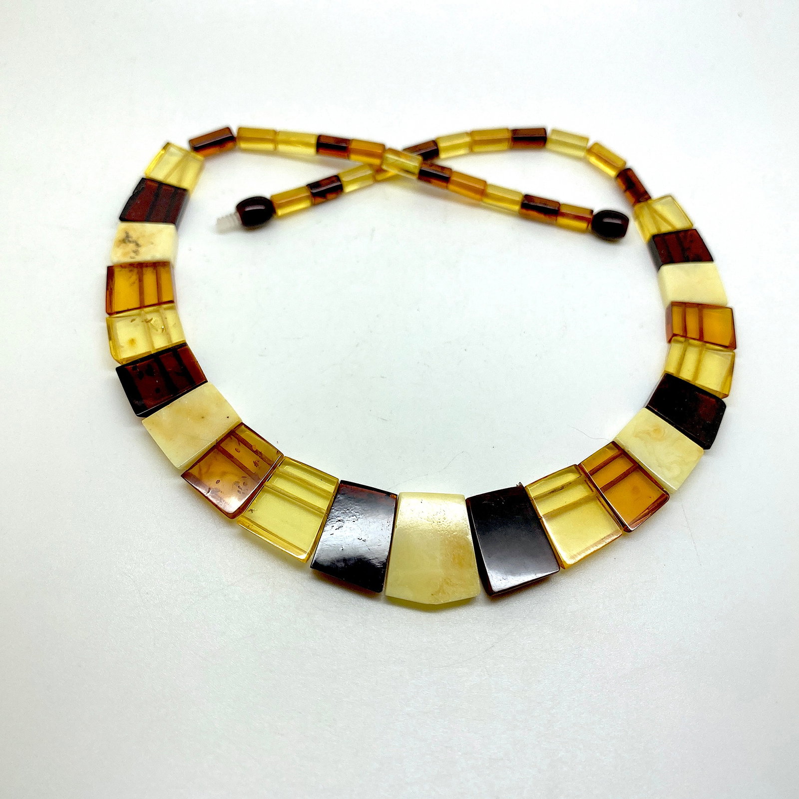 Amazing Amber Floral Necklace made from leaf like bead ornaments - 4