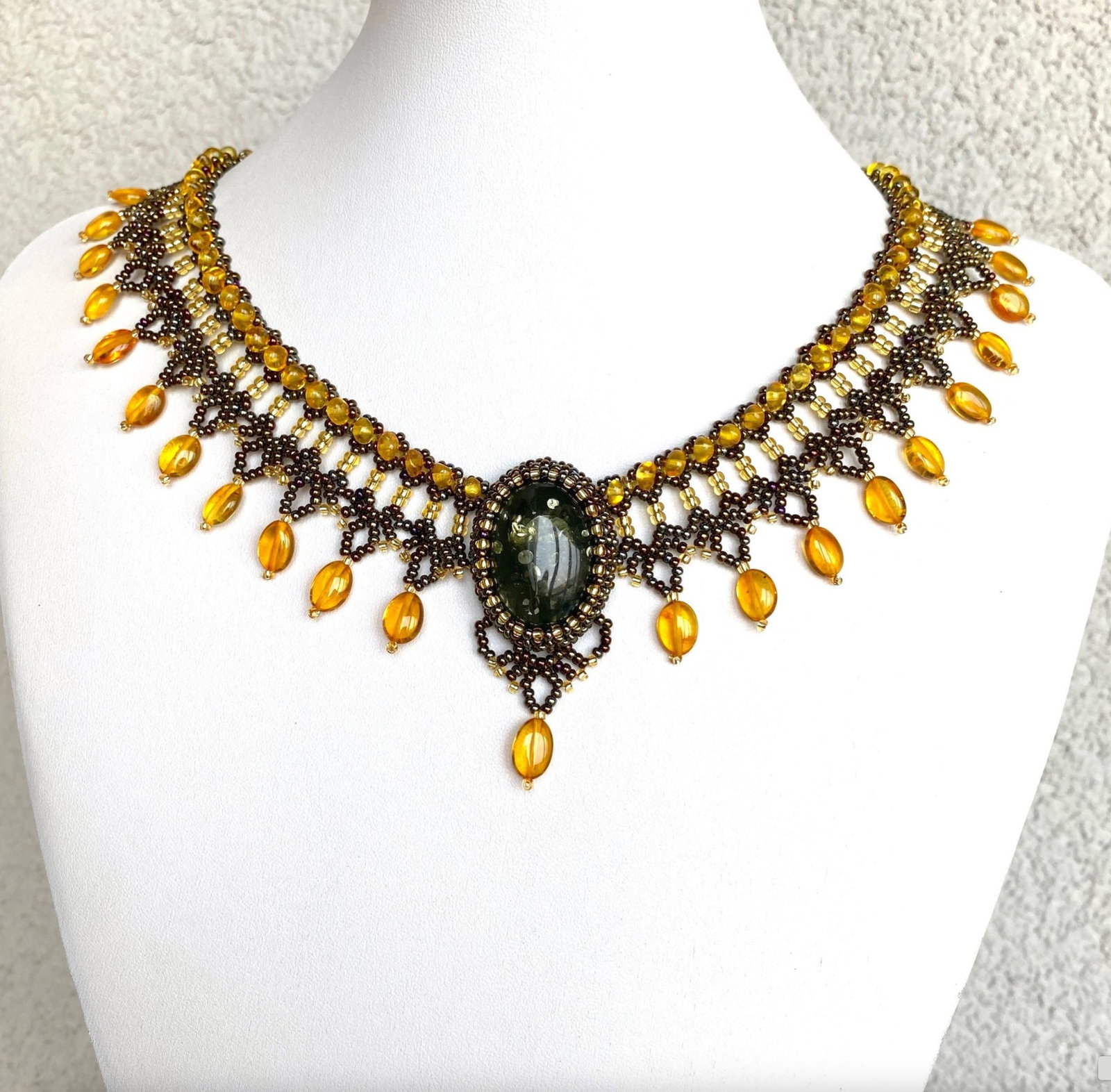 Impressive Vintage Amber Floral Necklace made from leaf like bead ornaments - 7