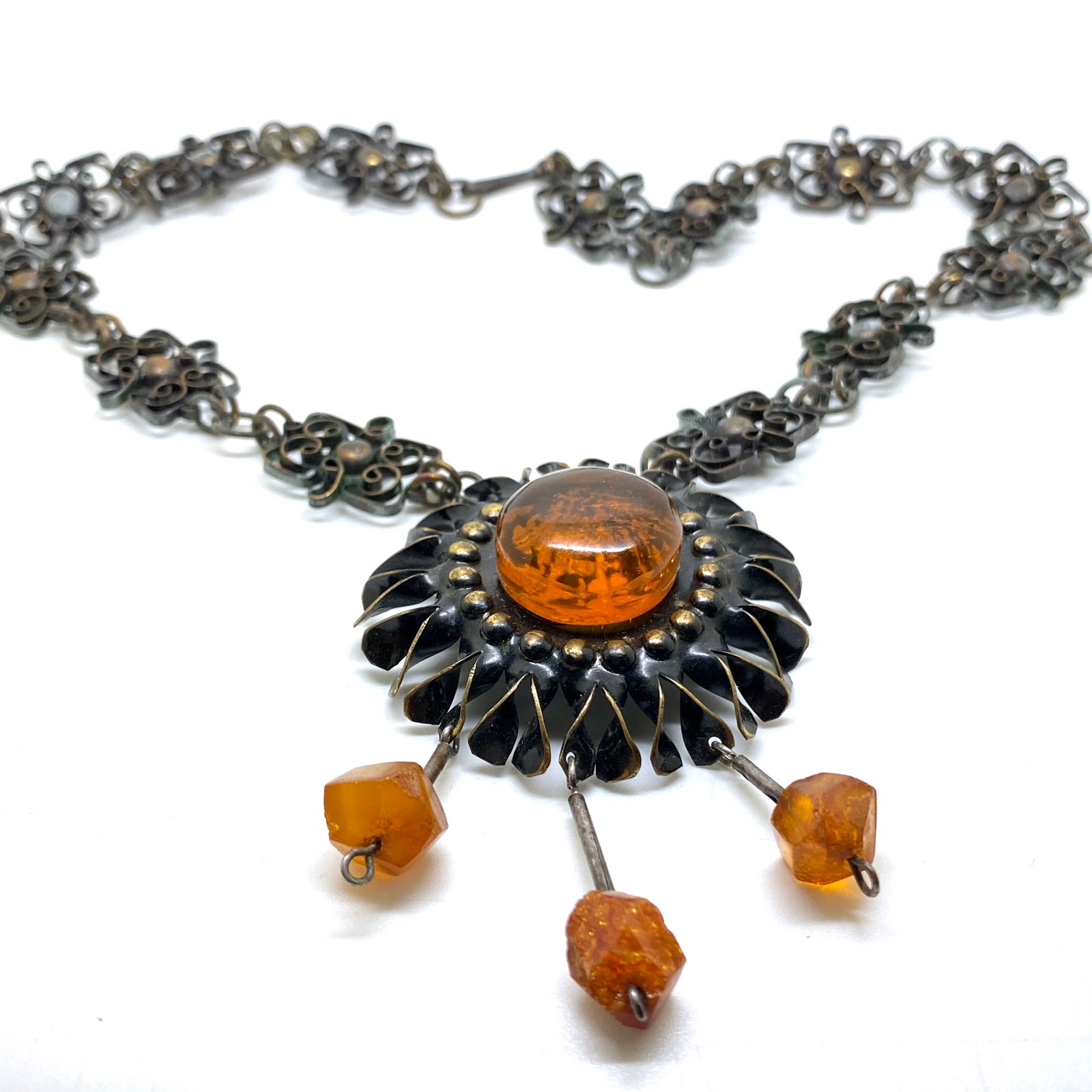 Fascinating Unique Vintage Amber Brooch / Necklace - 6