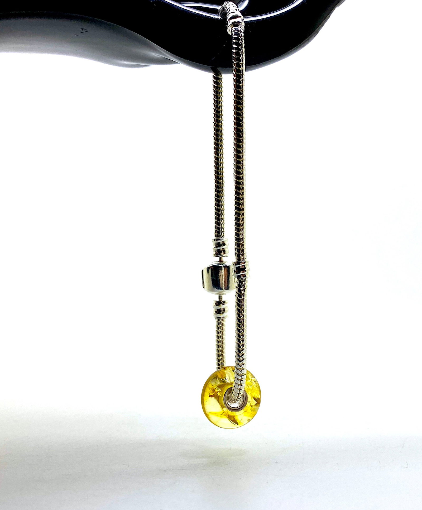 Unique and Grand Amber Bracelet made from Doughnut shaped Amber beads - 7