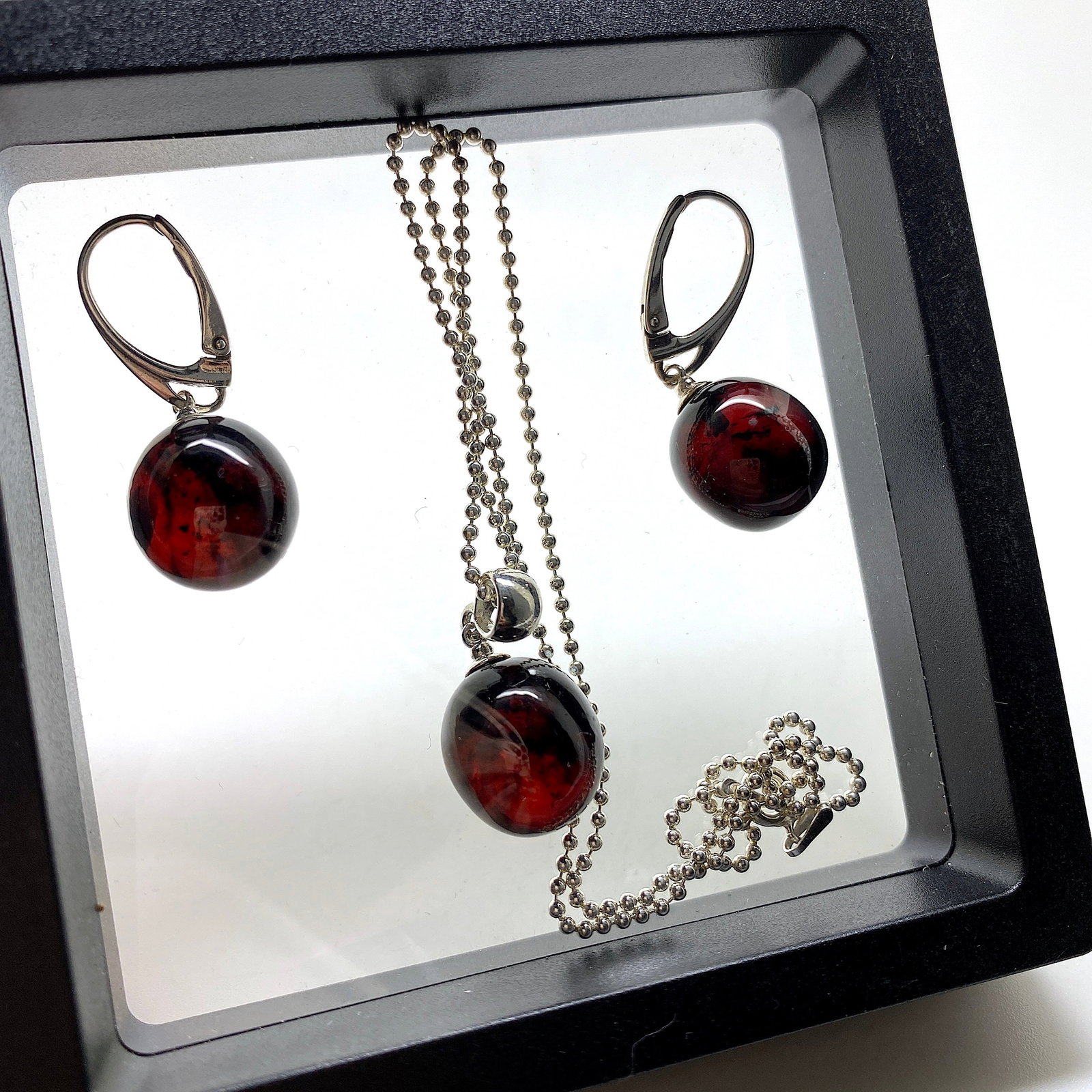 Fascinating Amber Earrings and Necklace set - 4