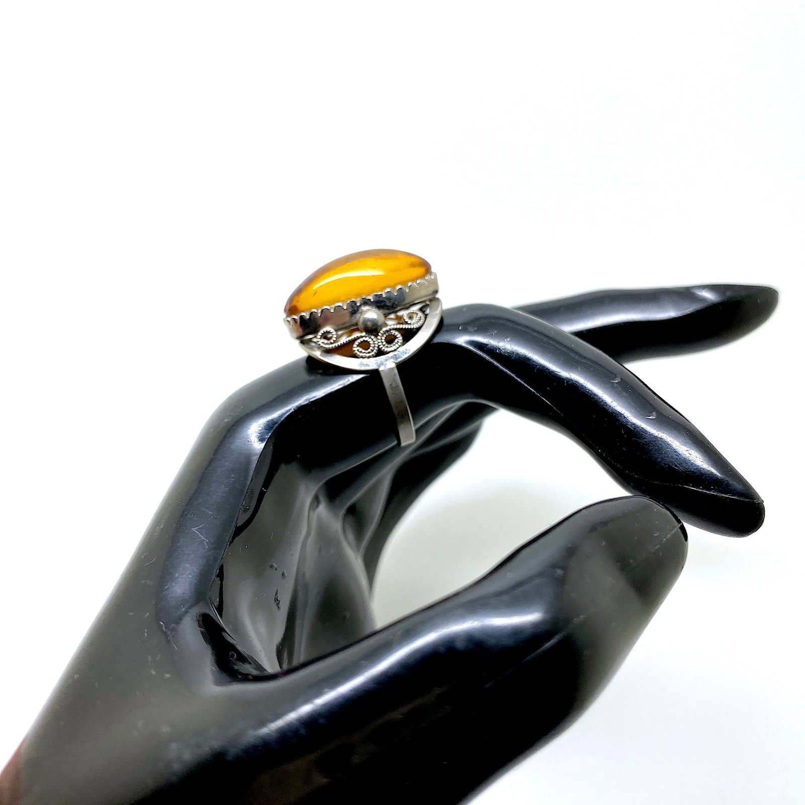 Unique and Impressive Amber Ring - 8