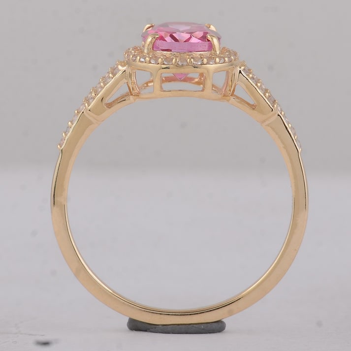 1.86 Ct Oval Pink Topaz 9K Gold Ring - 4
