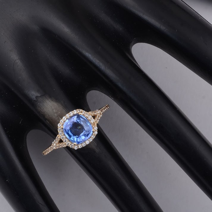 1.58 Ct Cushion Sapphire 9K Gold Ring - 2