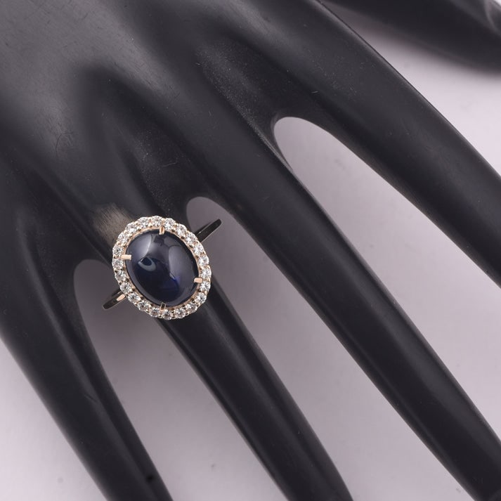 5.30 Ct Oval Sapphire 9K Gold Ring - 2