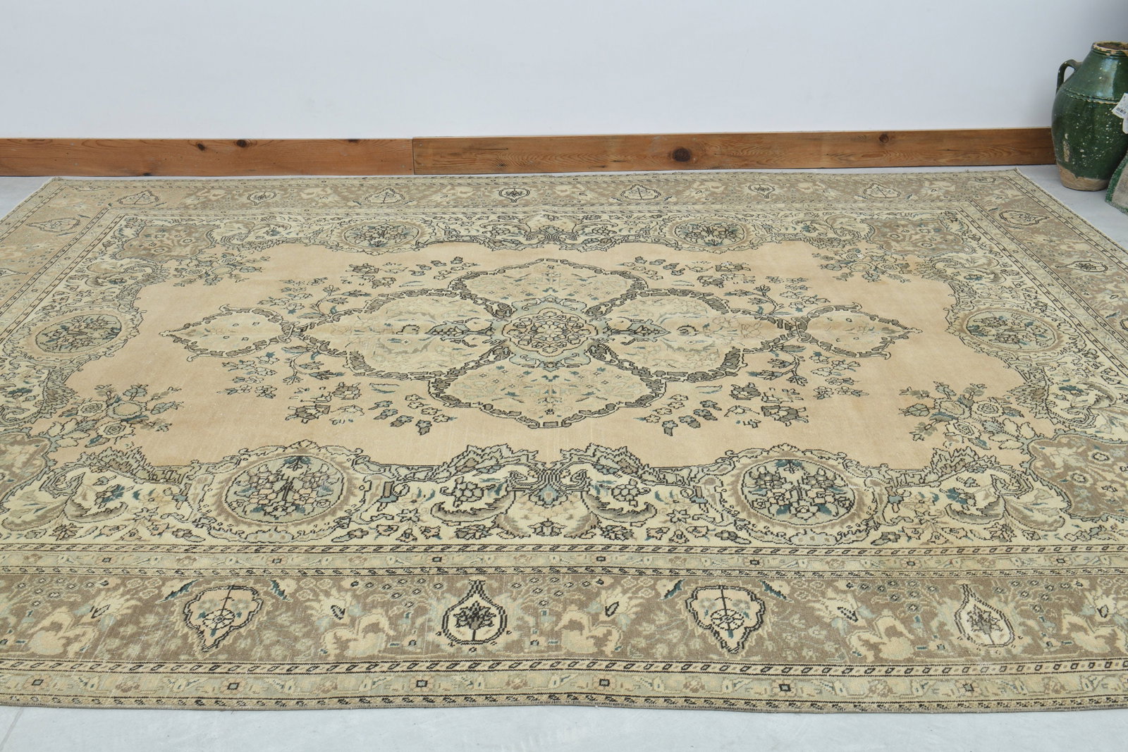 9'7x12'6 ft, LUXURY ANTIQUE DeCOR - 6