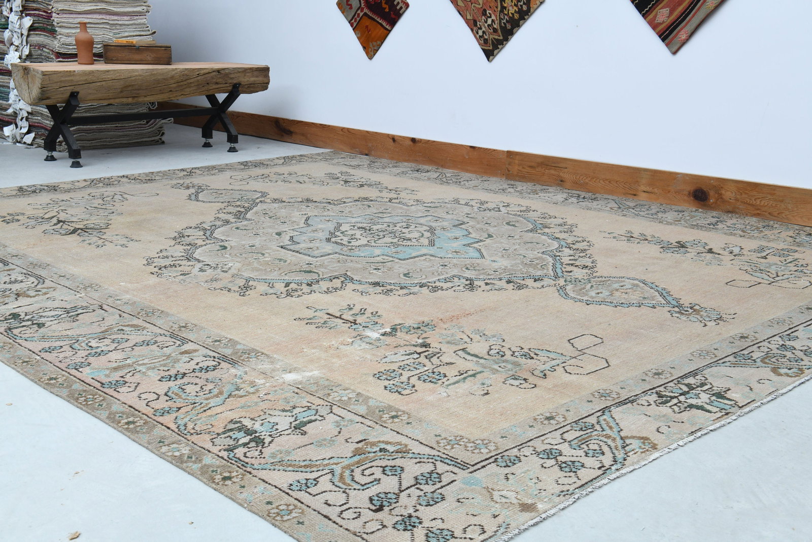 9'4x12'5 ft, OVERSIZED RUG: Title: 9'4x12'5 ft, OVERSIZED RUG Description: This Turkish one-of-a-kind Anatolian Vintage Rug is hand-knotted and handwoven by the most skilled artisans who use pure wool, in muted, natural tones, a