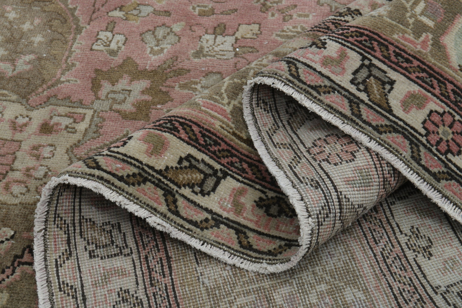 9.6x12 ft, PINK TURKISH RUG: Title: 9.6x12 ft, PINK TURKISH RUG Description: This Turkish one-of-a-kind Anatolian Vintage Rug is hand-knotted and handwoven by the most skilled artisans who use pure wool, in muted, natural tones,