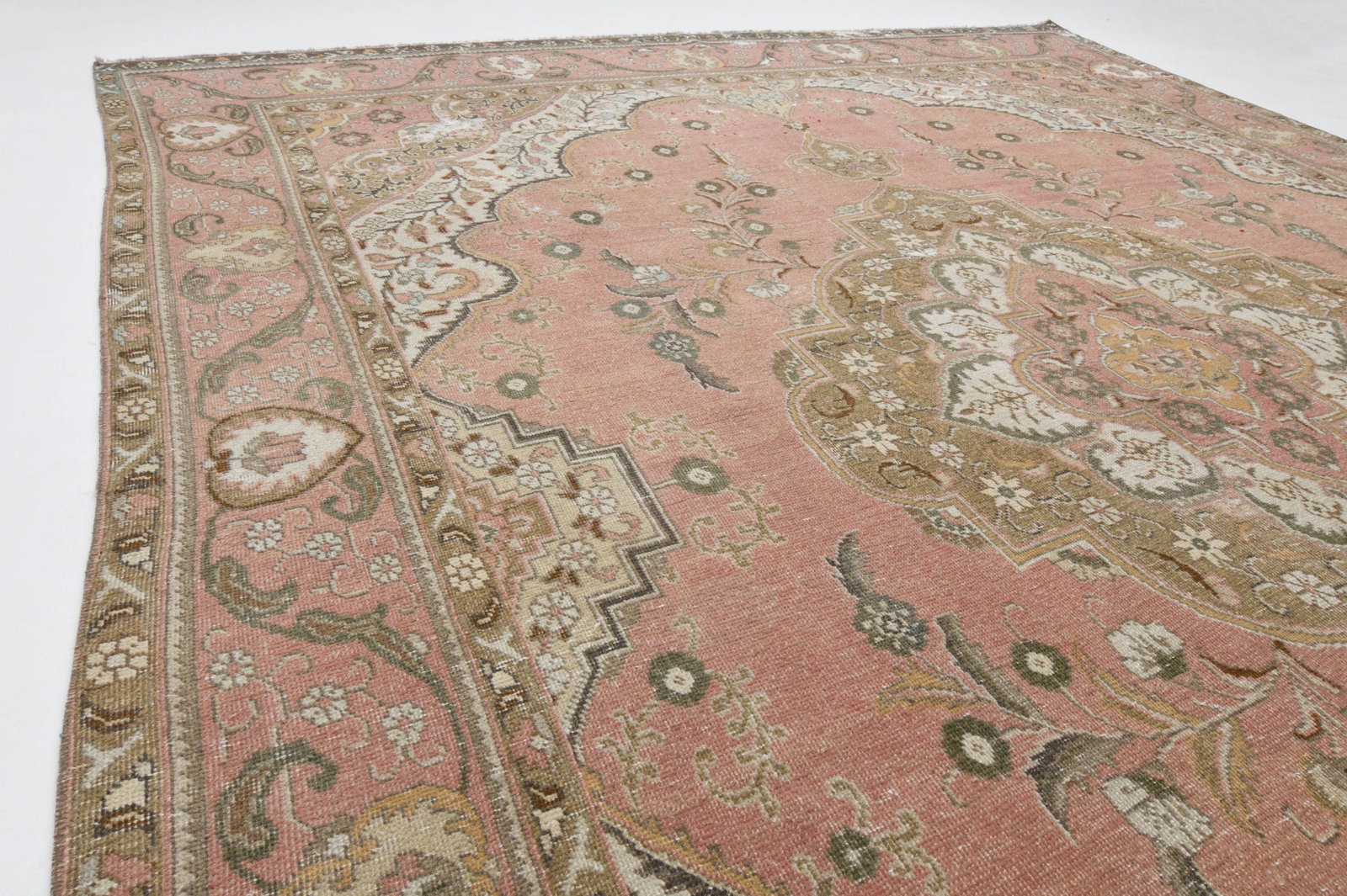 9'2x12'1 ft, PINK TURKISH RUG - 9