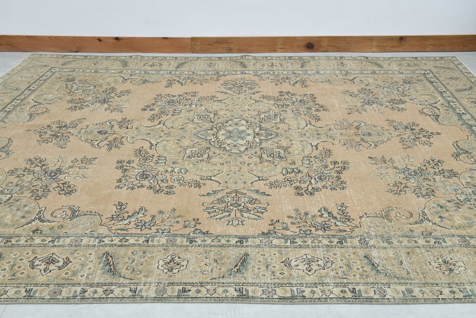 9.6x12.5 ft, VINTAGE OVERSIZED RUG - 3