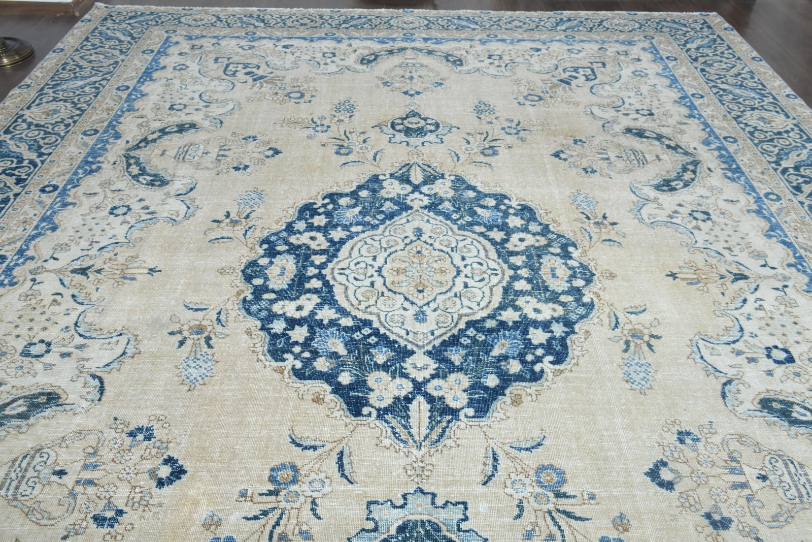 10.7x11.4 ft, ORANGE VINTAGE RUG - 8