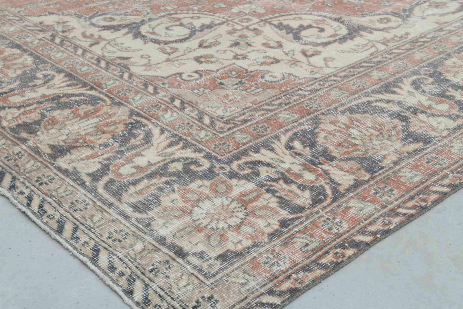 9'4x13'4 ft, LUXURY OVERSIZED RUG - 3