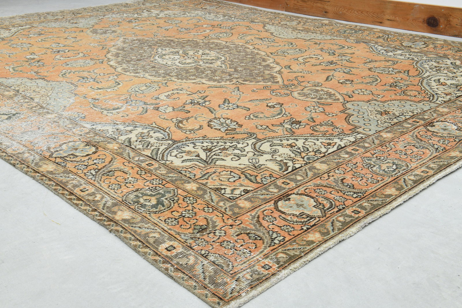 7'4x10'2 ft, VINTAGE TURKISH RUG - 3