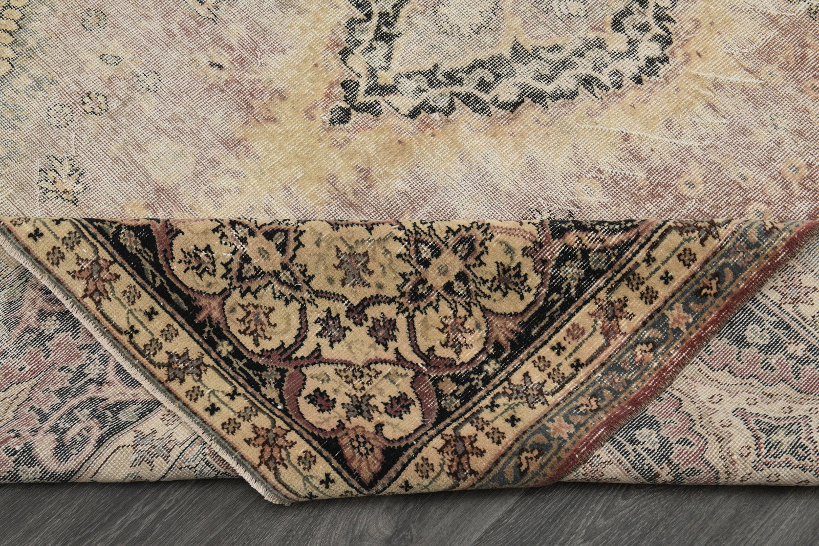 9.9x13.3 ft Oversized Rug - 3
