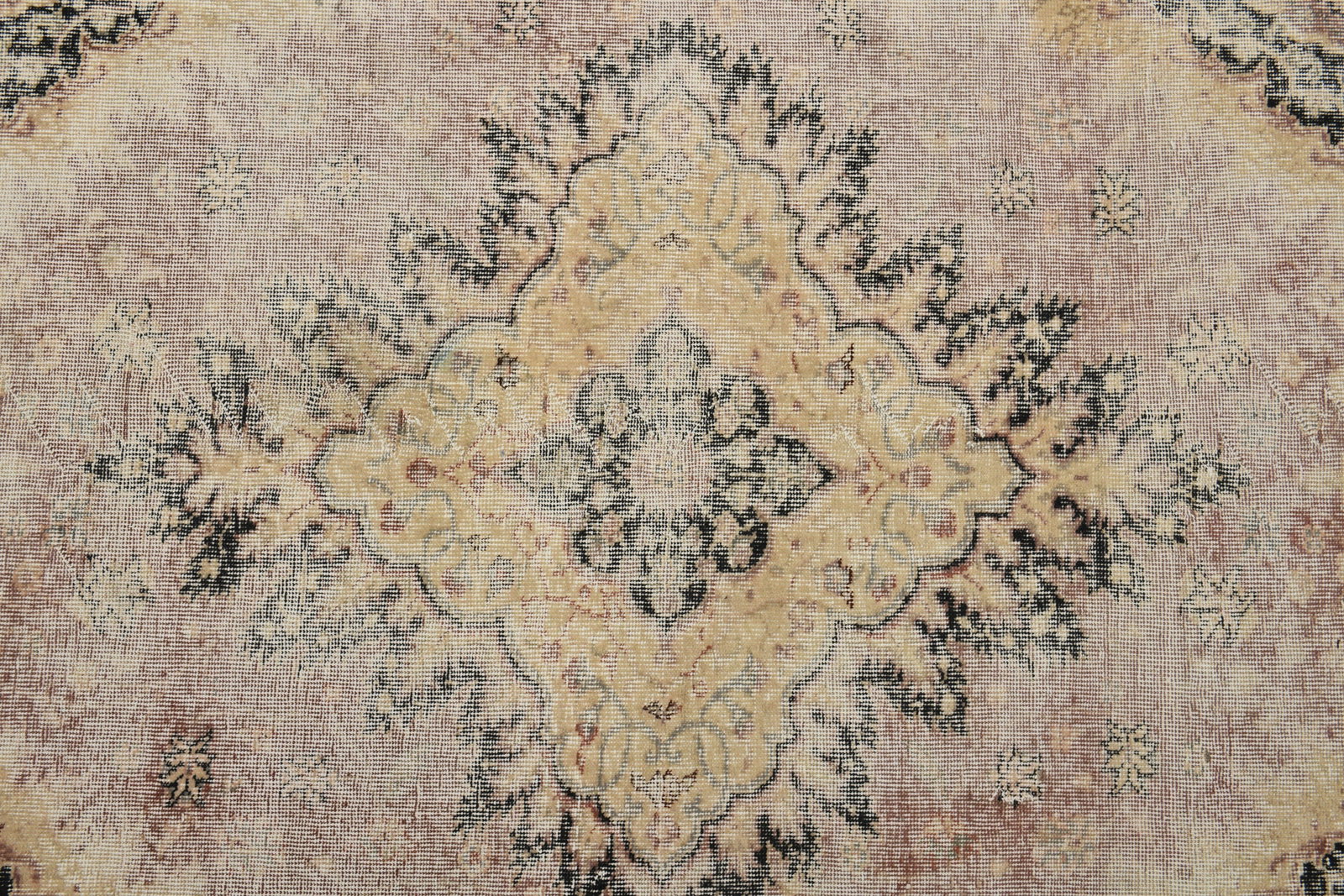 9.9x13.3 ft Oversized Rug - 5