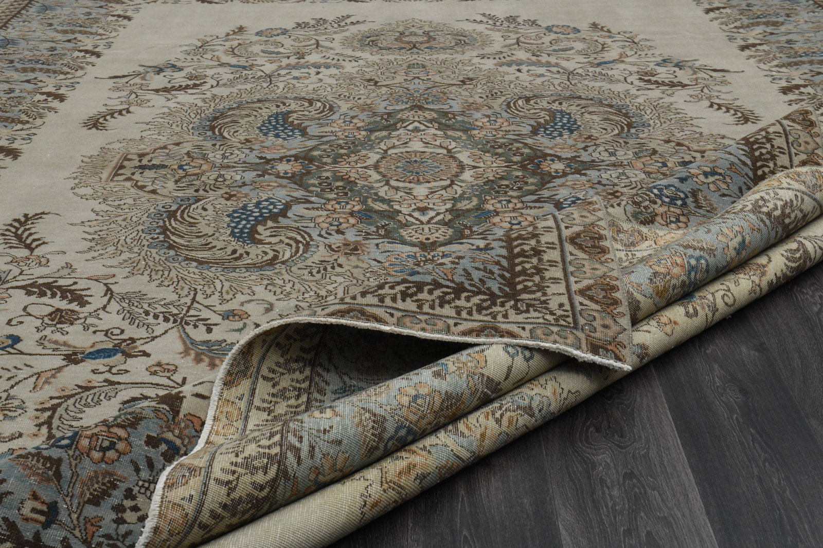 9.9x14.9 ft Oversized Floral Rug, - 4