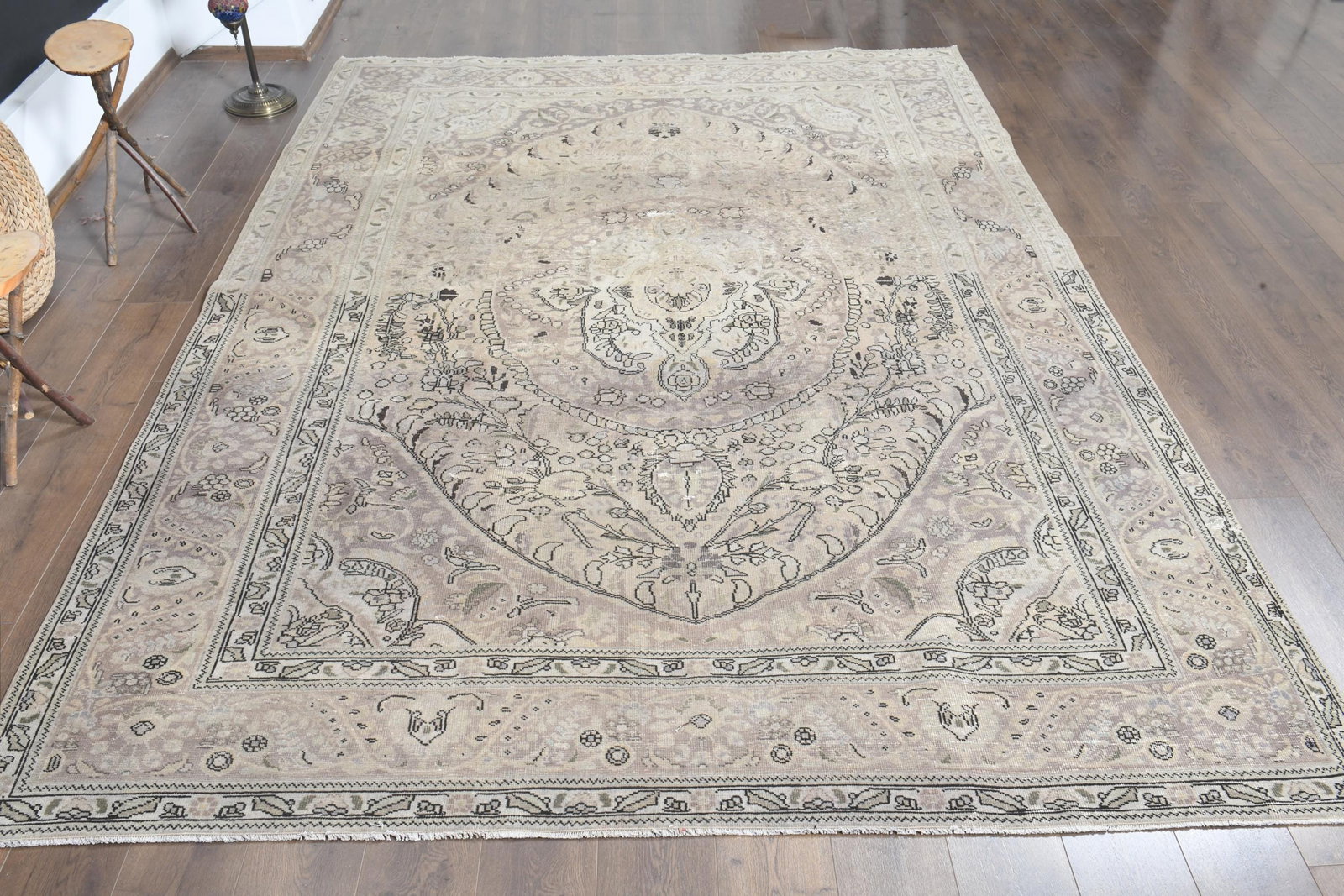 8x11'5 ft, PERSIAN MINIMALIST RUG: Title: 8x11'5 ft, PERSIAN MINIMALIST RUG Description: This Turkish one-of-a-kind Anatolian Vintage Rug is hand-knotted and handwoven by the most skilled artisans who use pure wool, in muted, natural