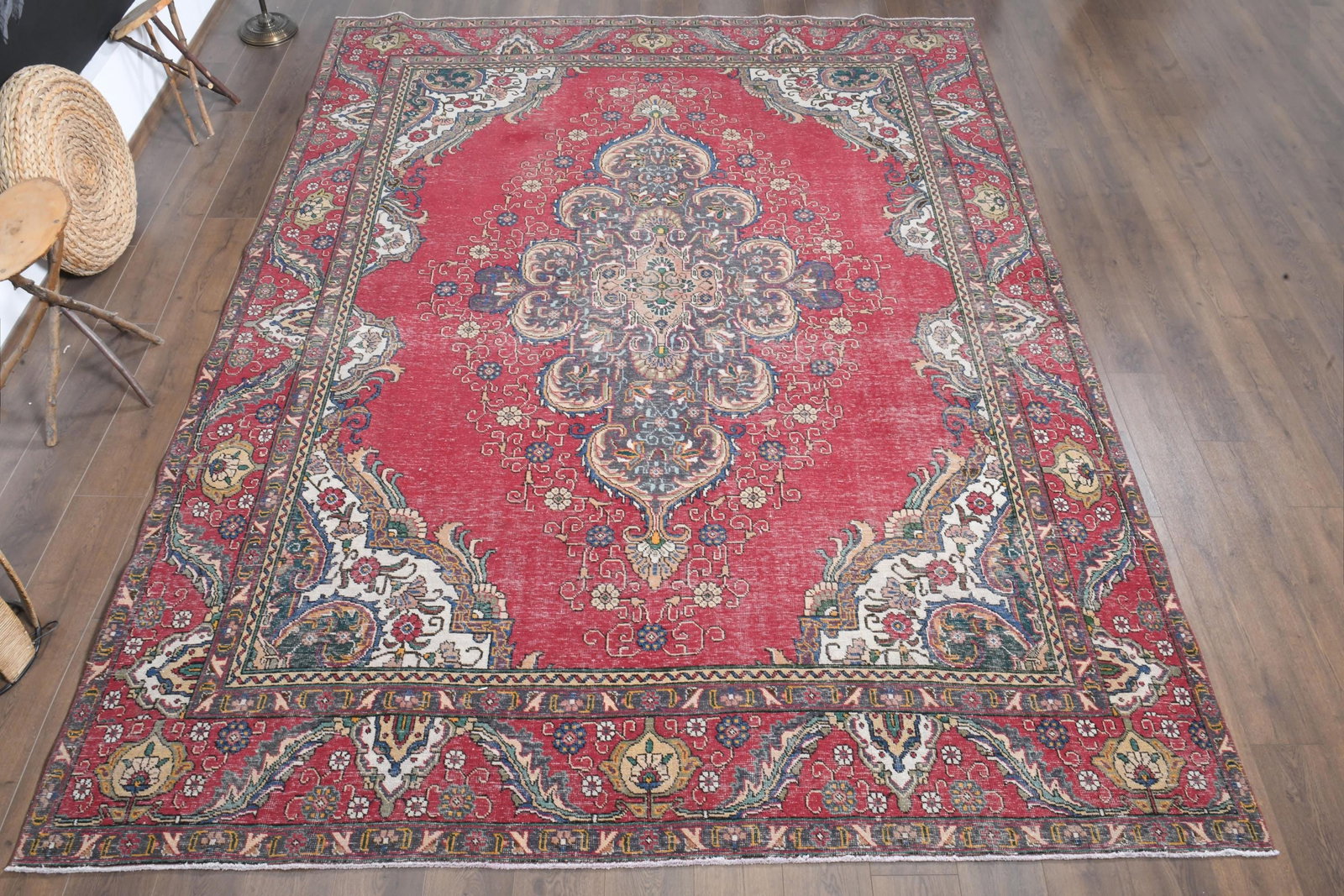 9'3x11'8 ft, PERSIAN MINIMALIST RUG: Title: 9'3x11'8 ft, PERSIAN MINIMALIST RUG Description: This Turkish one-of-a-kind Anatolian Vintage Rug is hand-knotted and handwoven by the most skilled artisans who use pure wool, in muted,