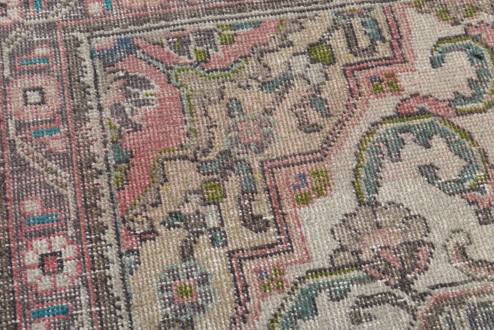 9'7x12'8 ft, PINK MINIMALIST RUG - 5